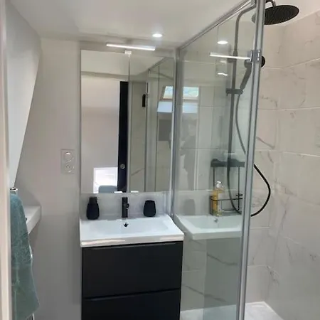 Quartier Historique, En Mezzanine, Apartament