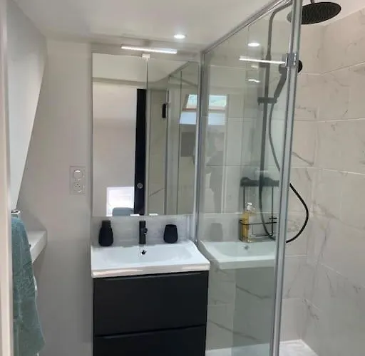 Quartier Historique, En Mezzanine, Apartament